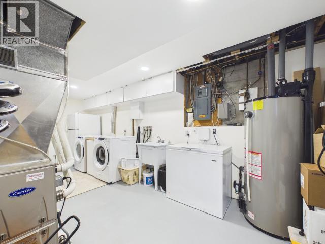 3848 Gordon Ave, Powell River, BC - Indoor