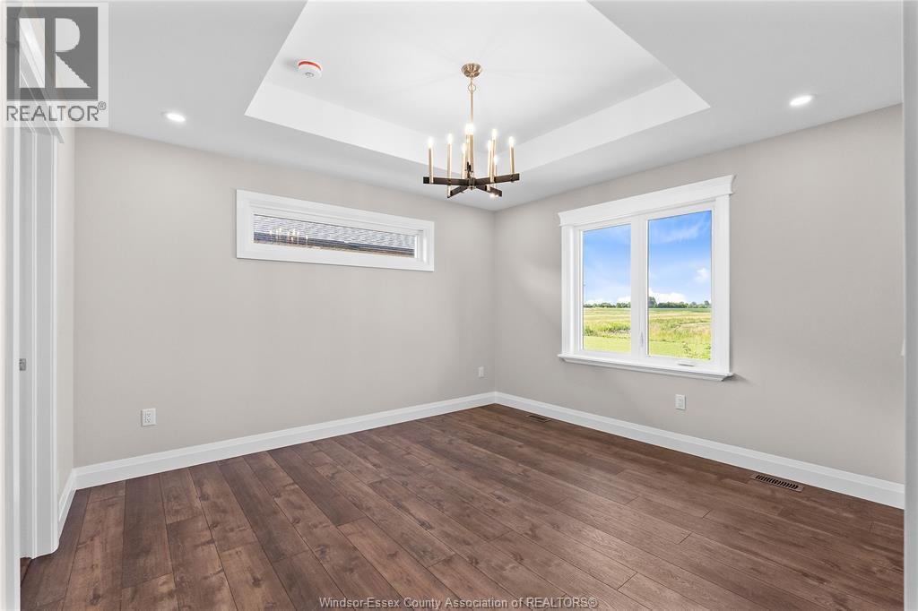 253 Angelo, Lasalle, ON - Indoor Photo Showing Other Room