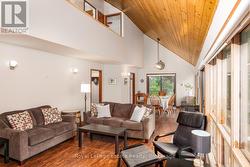 Roomy family room - 