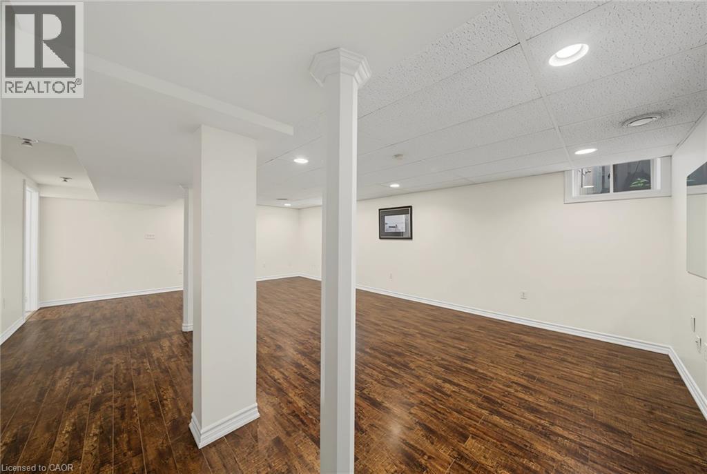 11 Sedona Court, Hamilton, ON - Indoor