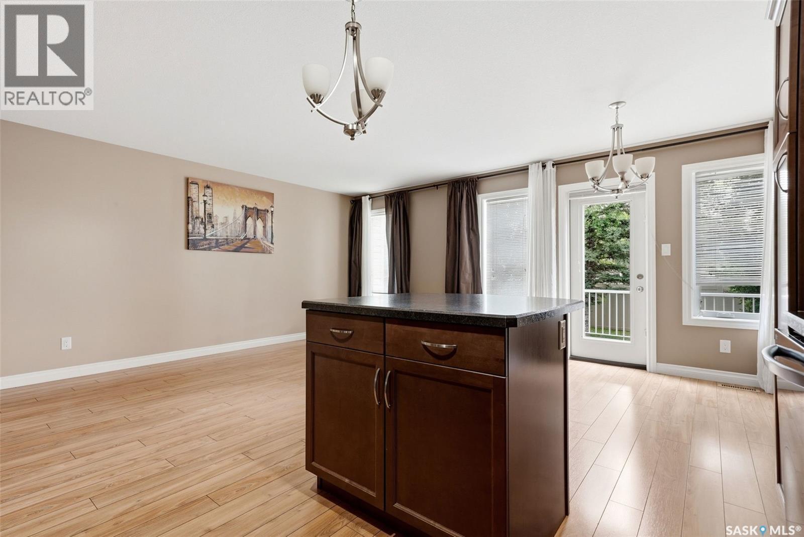 837 Connaught Street, Regina, SK - Indoor