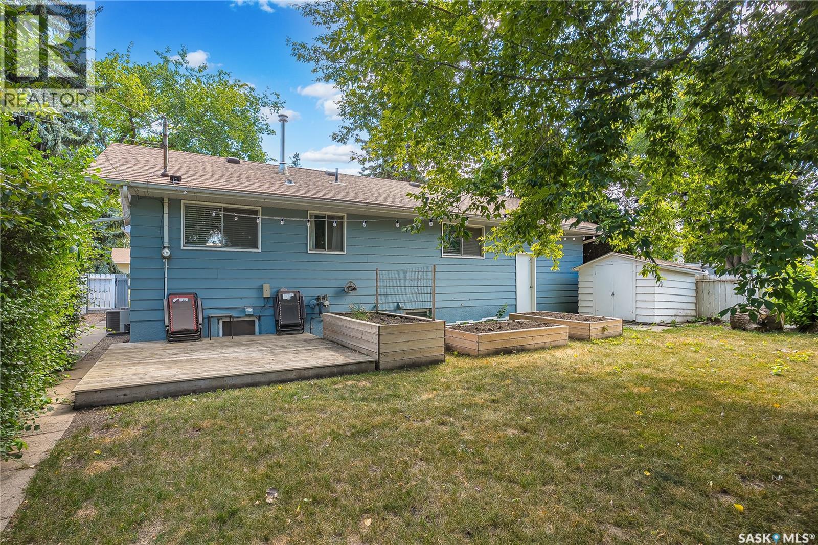 301 Cascade Street, Saskatoon, SK - Outdoor