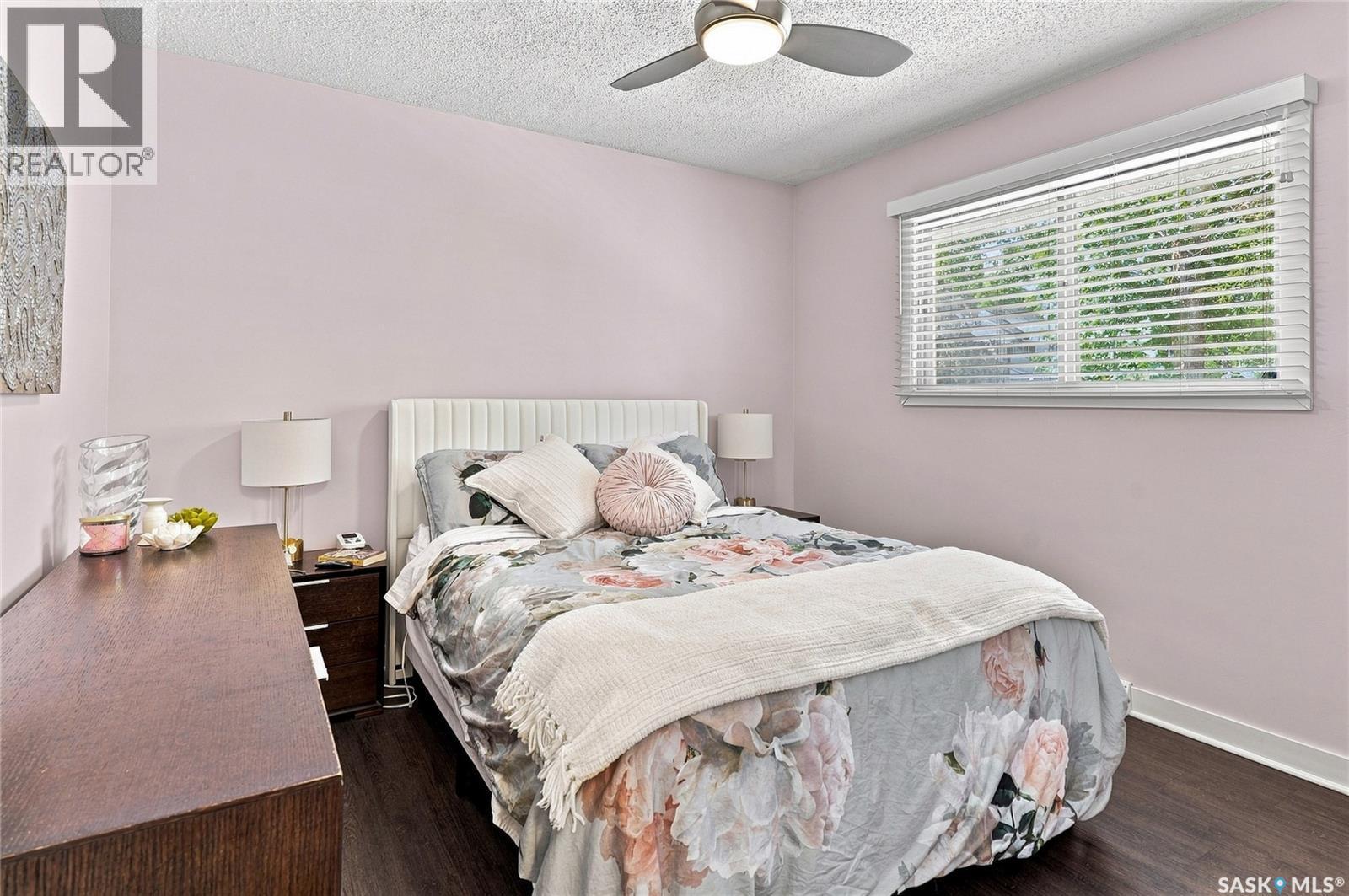 301 Cascade Street, Saskatoon, SK - Indoor Photo Showing Bedroom