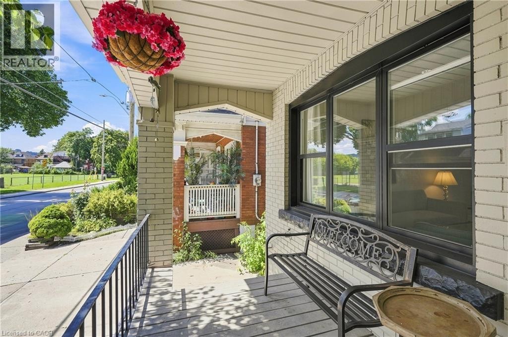 463 Dunsmure Road, Hamilton, ON - Outdoor With Deck Patio Veranda With Exterior