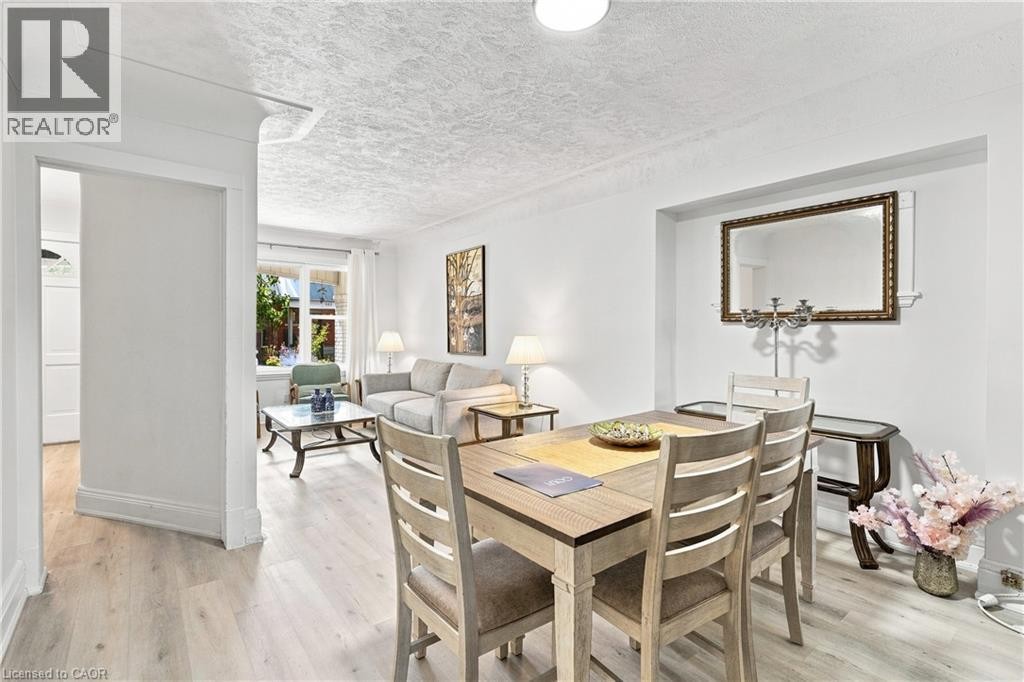463 Dunsmure Road, Hamilton, ON - Indoor Photo Showing Dining Room