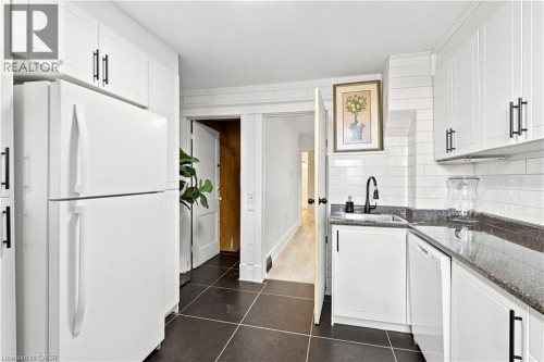 463 Dunsmure Road, Hamilton, ON - Indoor Photo Showing Kitchen