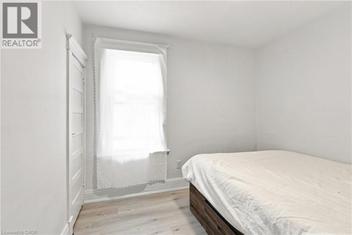 463 Dunsmure Road, Hamilton, ON - Indoor Photo Showing Bedroom