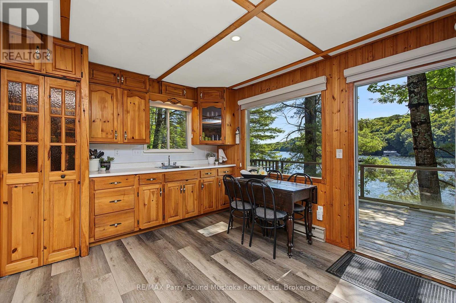 4 Post Lane, Seguin, ON - Indoor