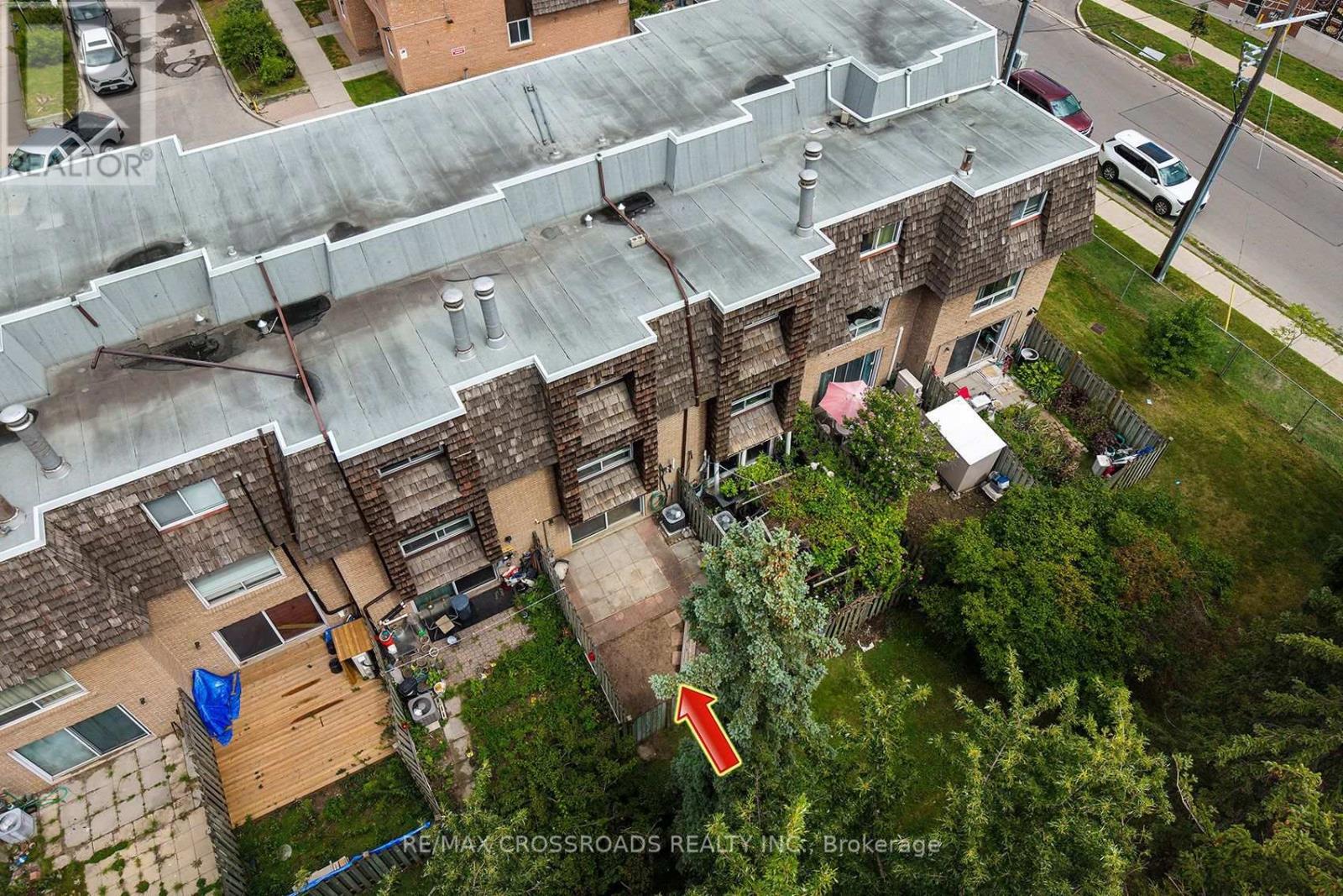 65 - 10 Rodda Boulevard, Toronto, ON -