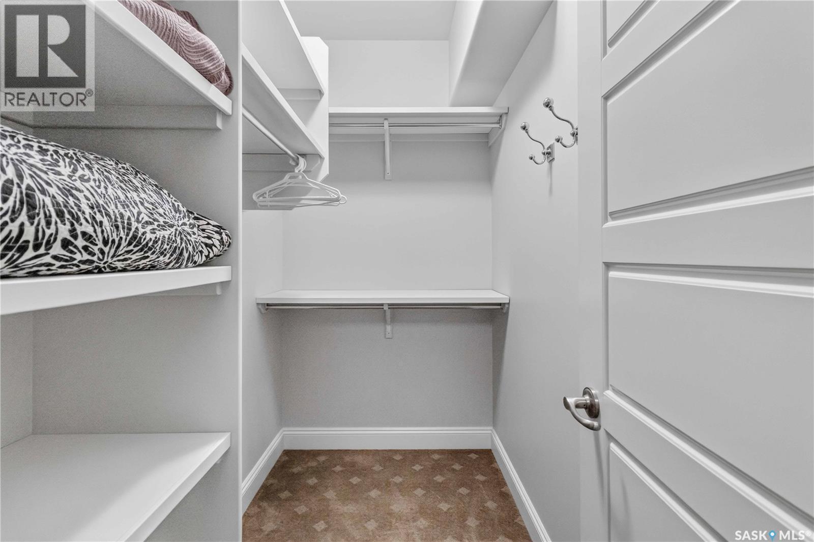 102 602 Cartwright Street, Saskatoon, SK - Indoor With Storage