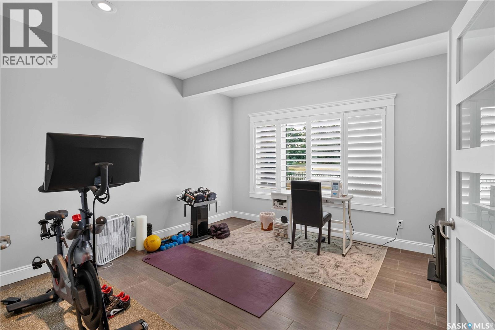 102 602 Cartwright Street, Saskatoon, SK - Indoor