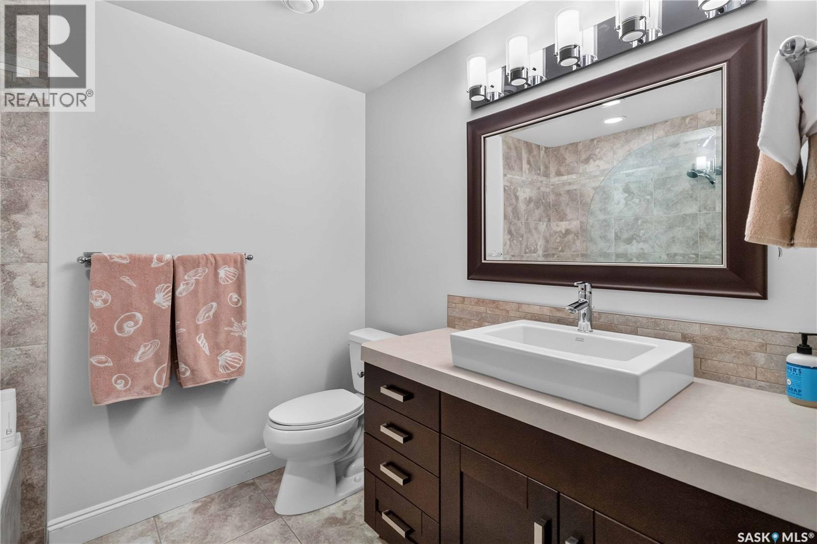 102 602 Cartwright Street, Saskatoon, SK - Indoor Photo Showing Bathroom