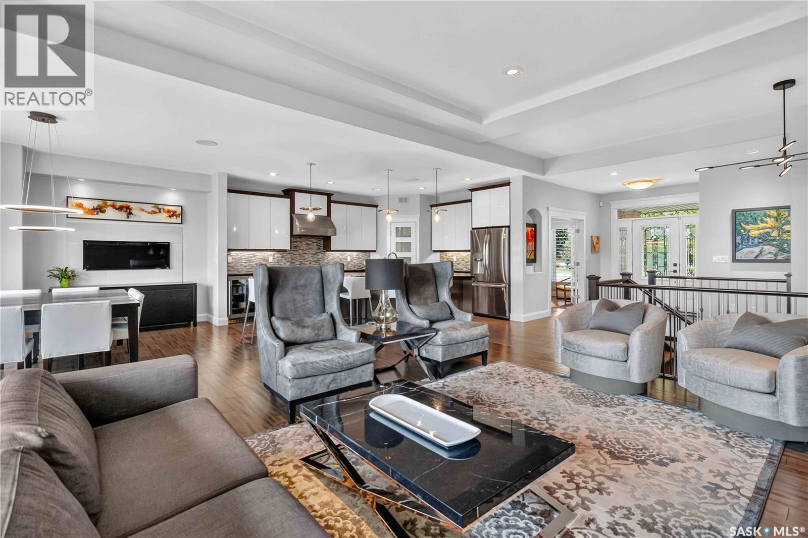 102 602 Cartwright Street, Saskatoon, SK - Indoor Photo Showing Living Room