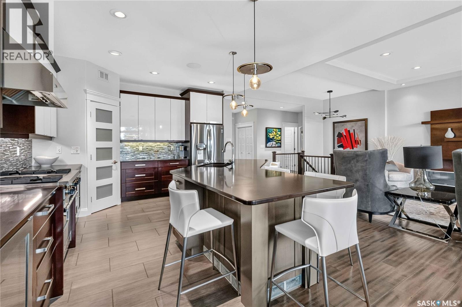 102 602 Cartwright Street, Saskatoon, SK - Indoor