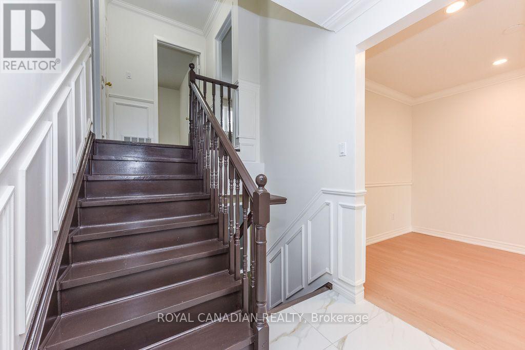 7700 Kittridge Drive, Mississauga, ON - Indoor Photo Showing Other Room