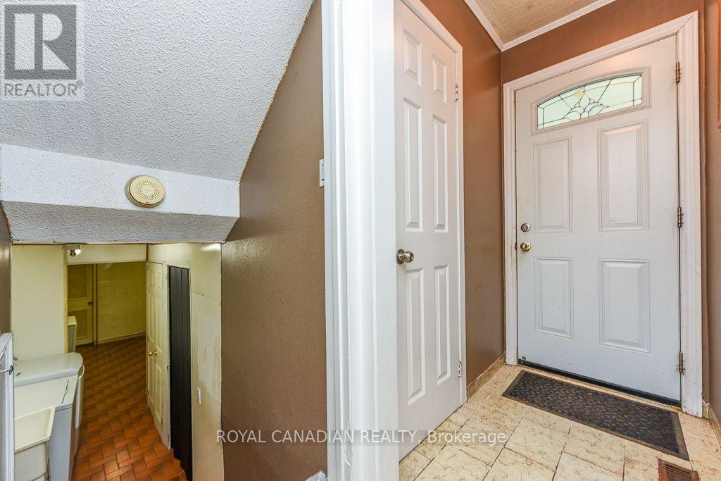 7700 Kittridge Drive, Mississauga, ON - Indoor Photo Showing Other Room