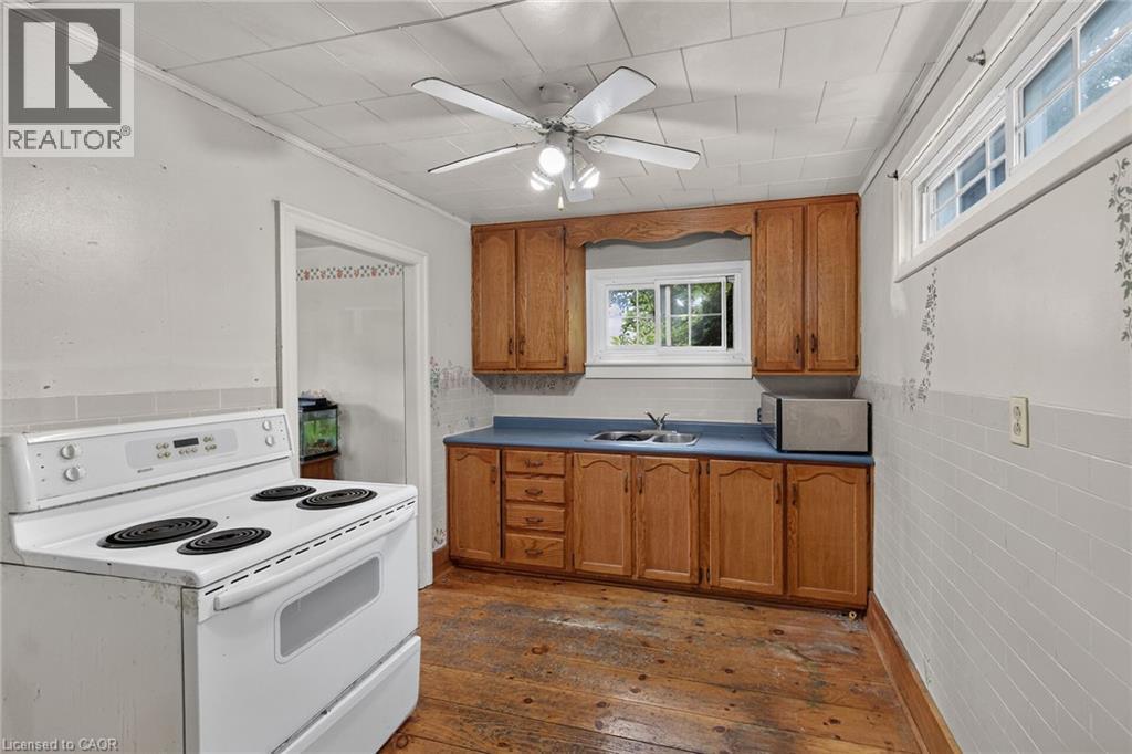 232 Cedar Street, Simcoe, ON - Indoor Photo Showing Kitchen With Double Sink