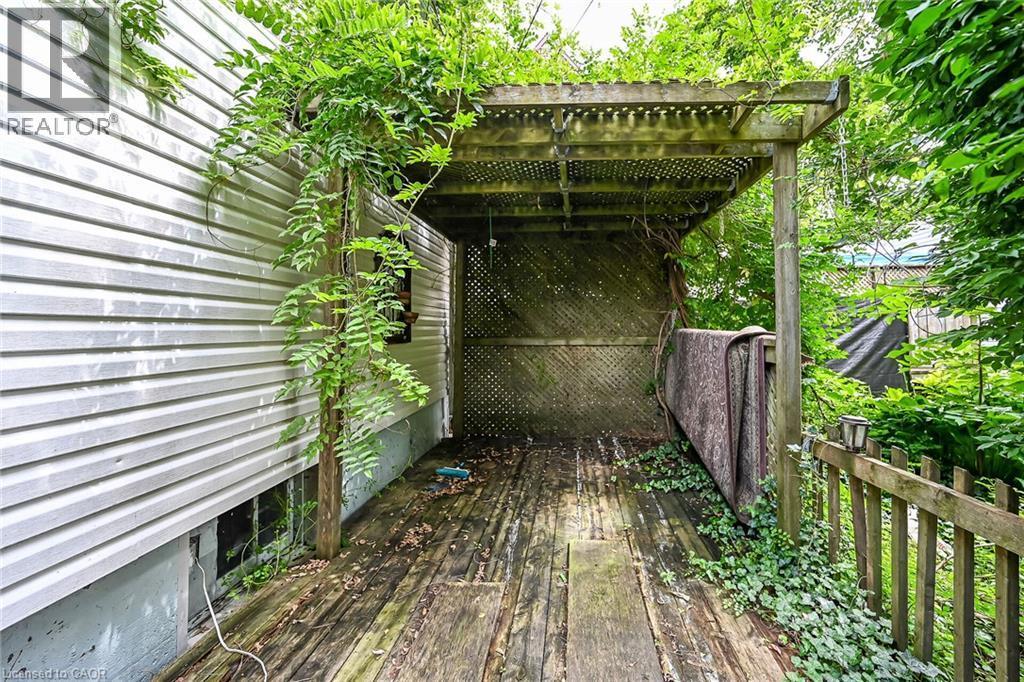 232 Cedar Street, Simcoe, ON - Outdoor