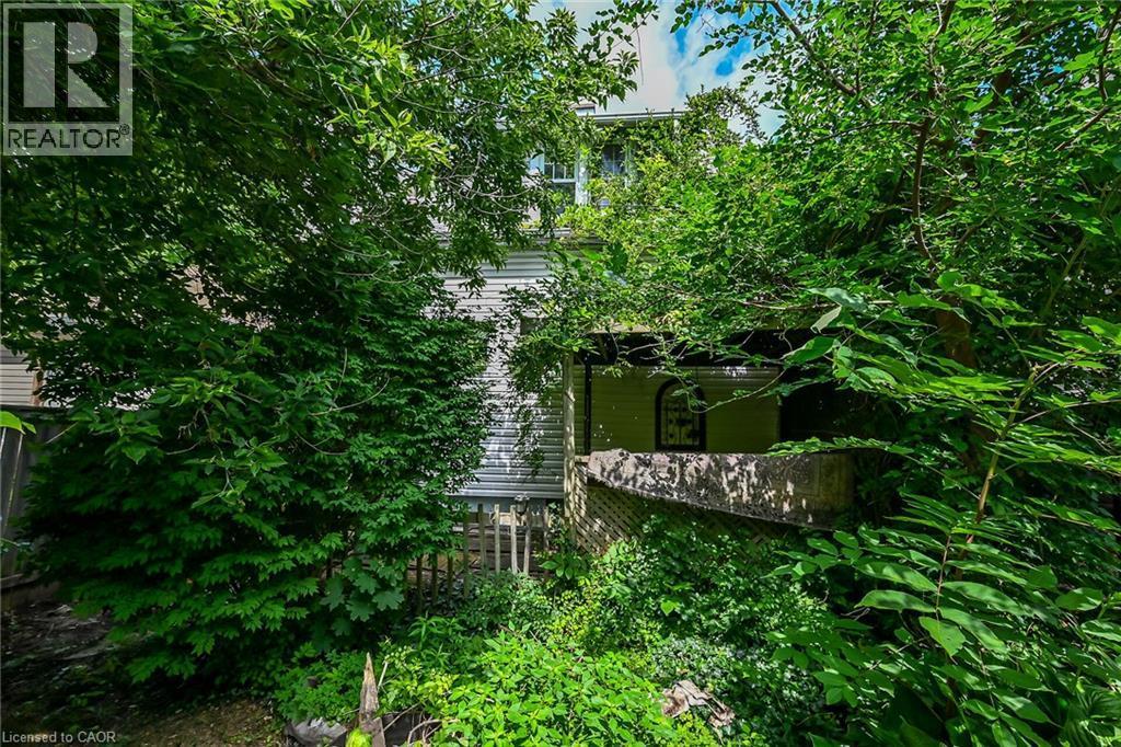232 Cedar Street, Simcoe, ON - Outdoor