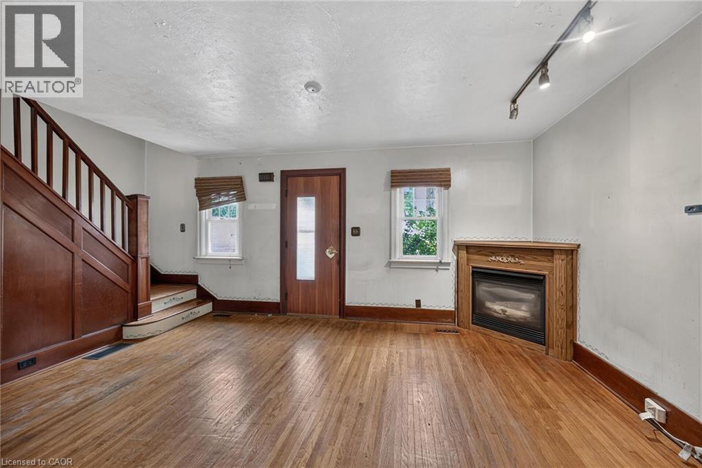 232 Cedar Street, Simcoe, ON - Indoor With Fireplace