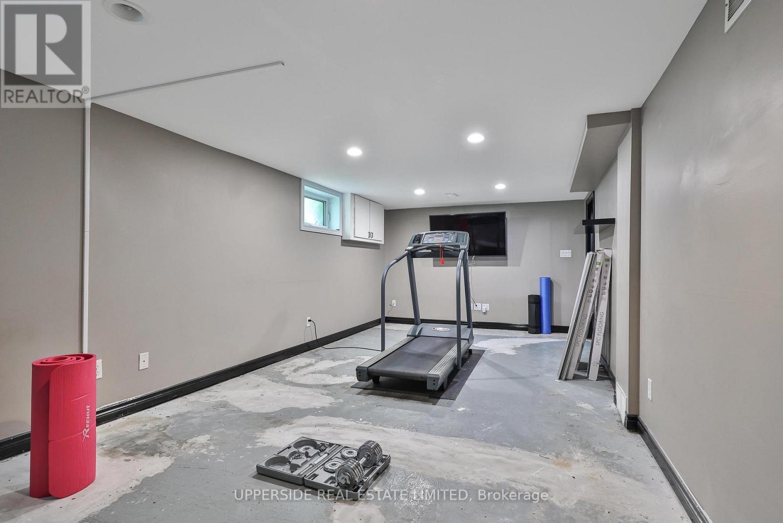 257 Ottawa Street N, Kitchener, ON - Indoor Photo Showing Gym Room