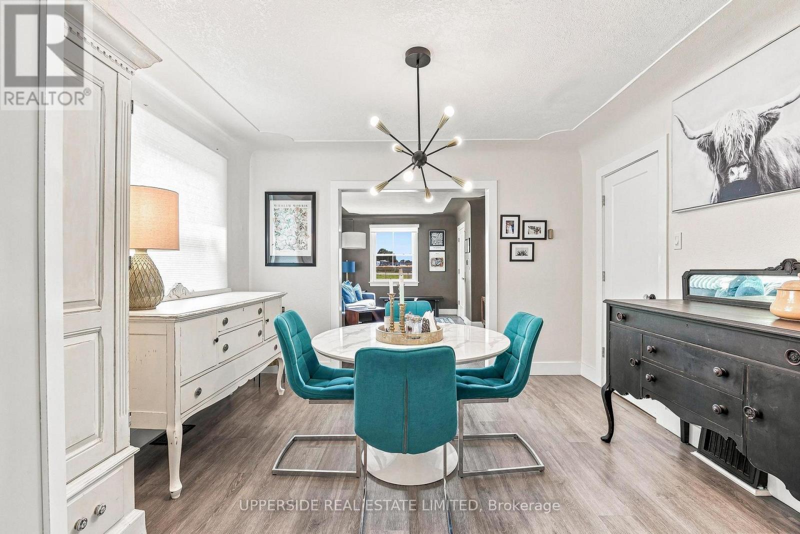 257 Ottawa Street N, Kitchener, ON - Indoor Photo Showing Dining Room