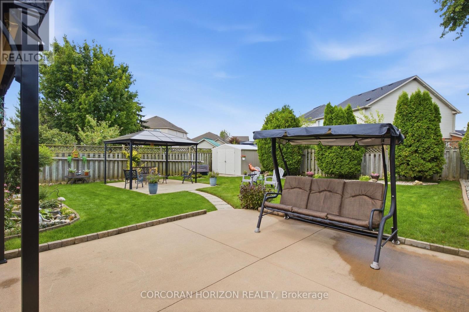 10 Macatee Place, Cambridge, ON - Outdoor