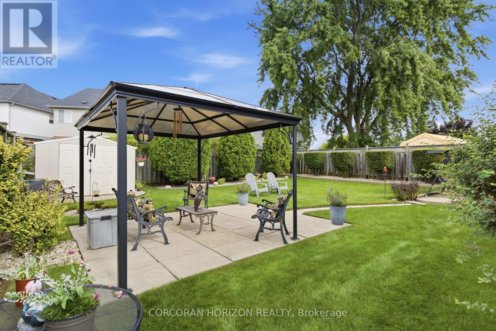 10 Macatee Place, Cambridge, ON - Outdoor