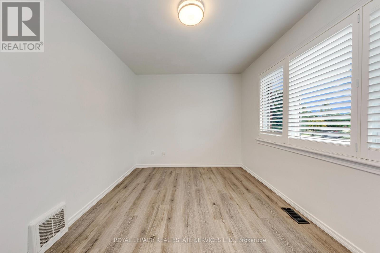 191 Nash Road N, Hamilton, ON - Indoor Photo Showing Other Room