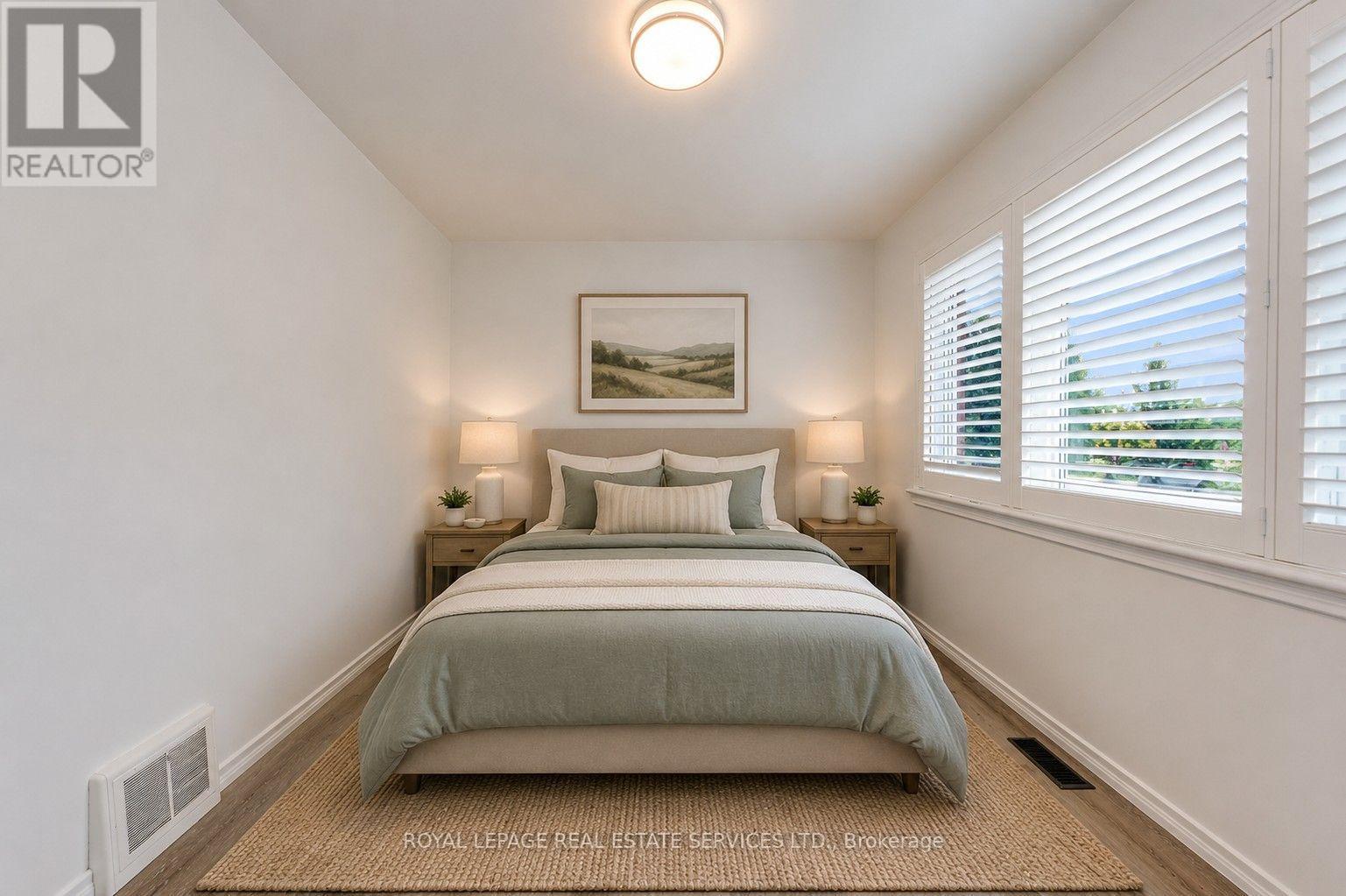 191 Nash Road N, Hamilton, ON - Indoor Photo Showing Bedroom