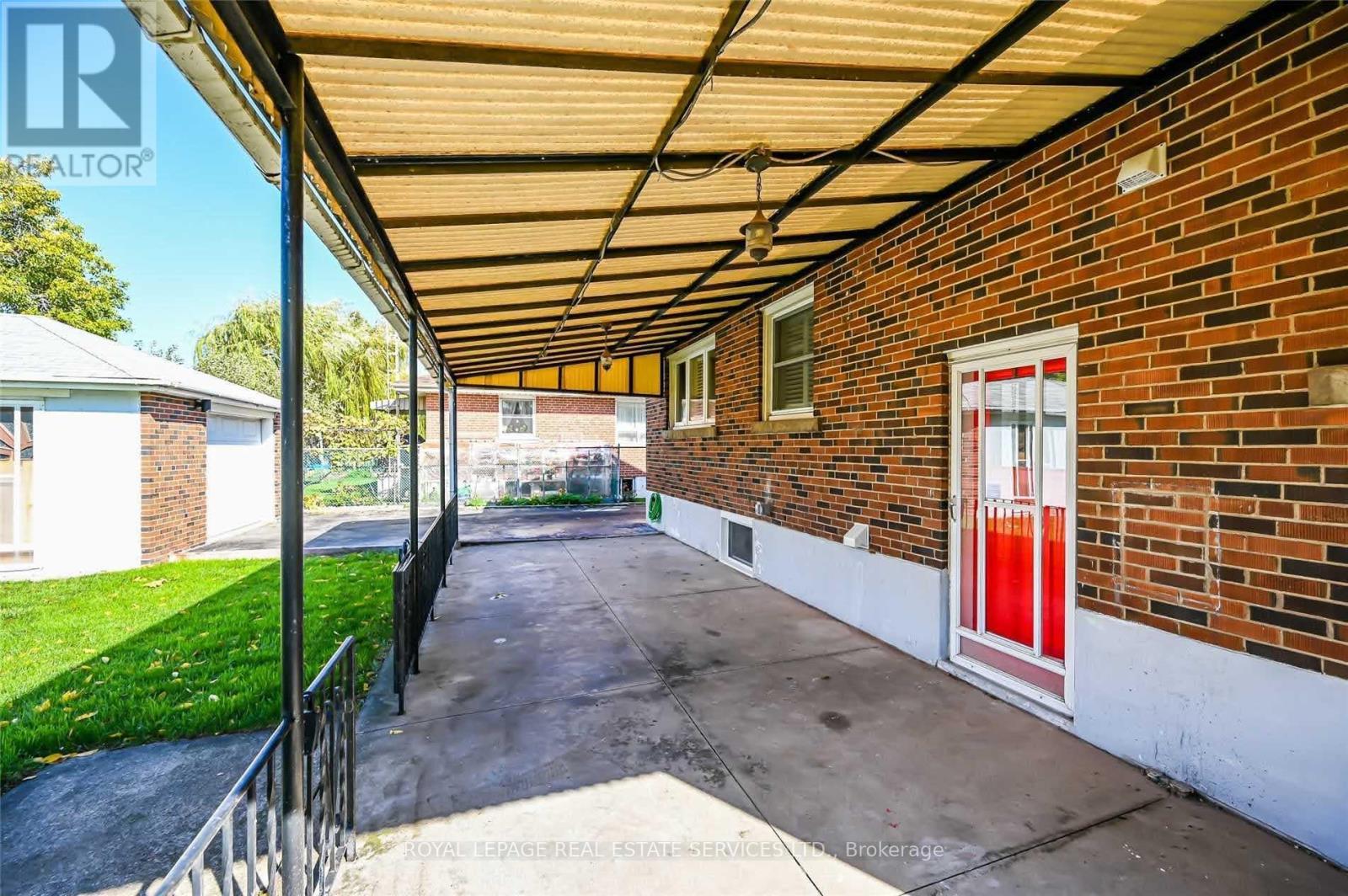 191 Nash Road N, Hamilton, ON - Outdoor With Exterior