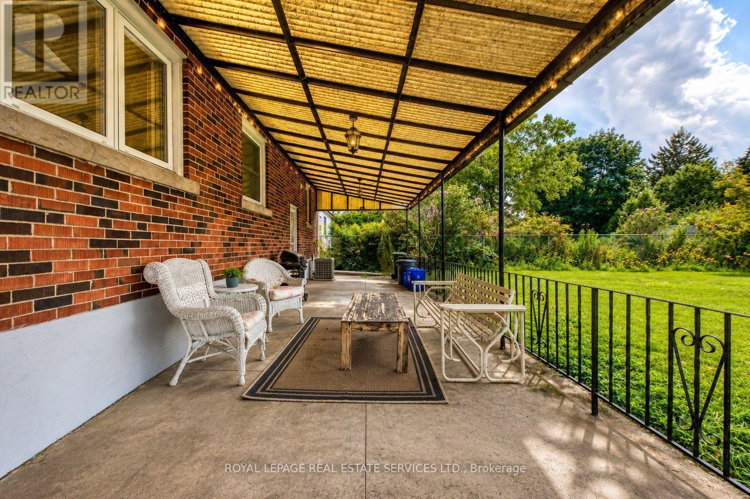 191 Nash Road N, Hamilton, ON - Outdoor With Deck Patio Veranda With Exterior