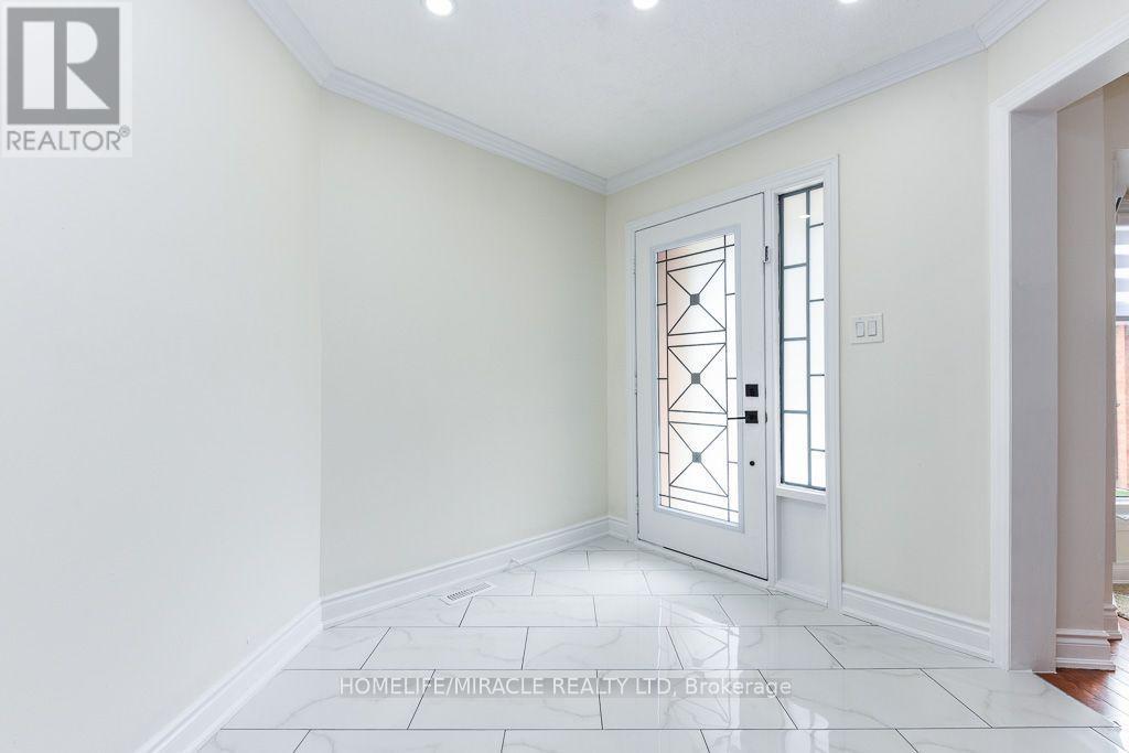 5449 Heritage Hills Boulevard, Mississauga, ON - Indoor Photo Showing Other Room