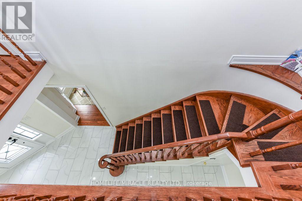 5449 Heritage Hills Boulevard, Mississauga, ON - Indoor Photo Showing Other Room
