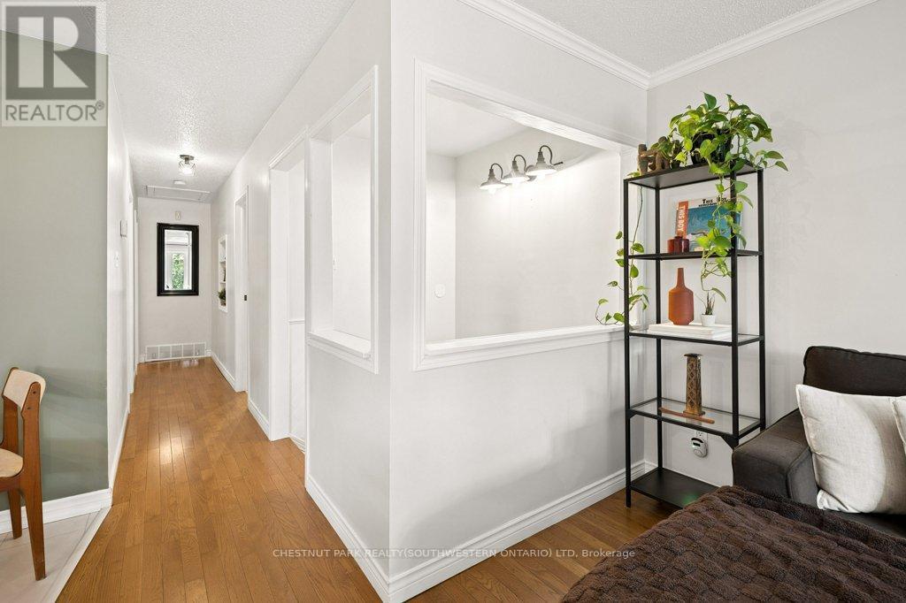 94 Monteagle Crescent, Kitchener, ON - Indoor Photo Showing Other Room