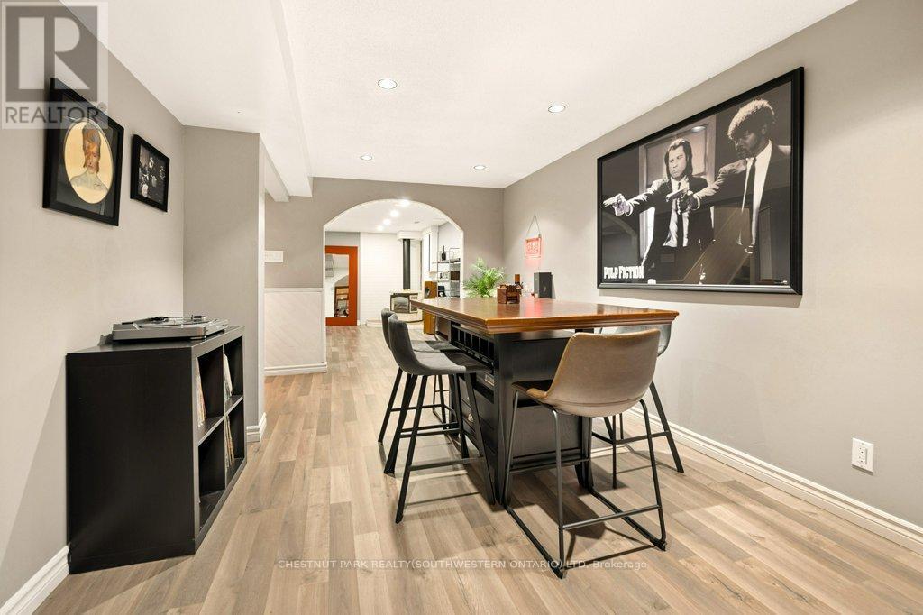 94 Monteagle Crescent, Kitchener, ON - Indoor Photo Showing Dining Room
