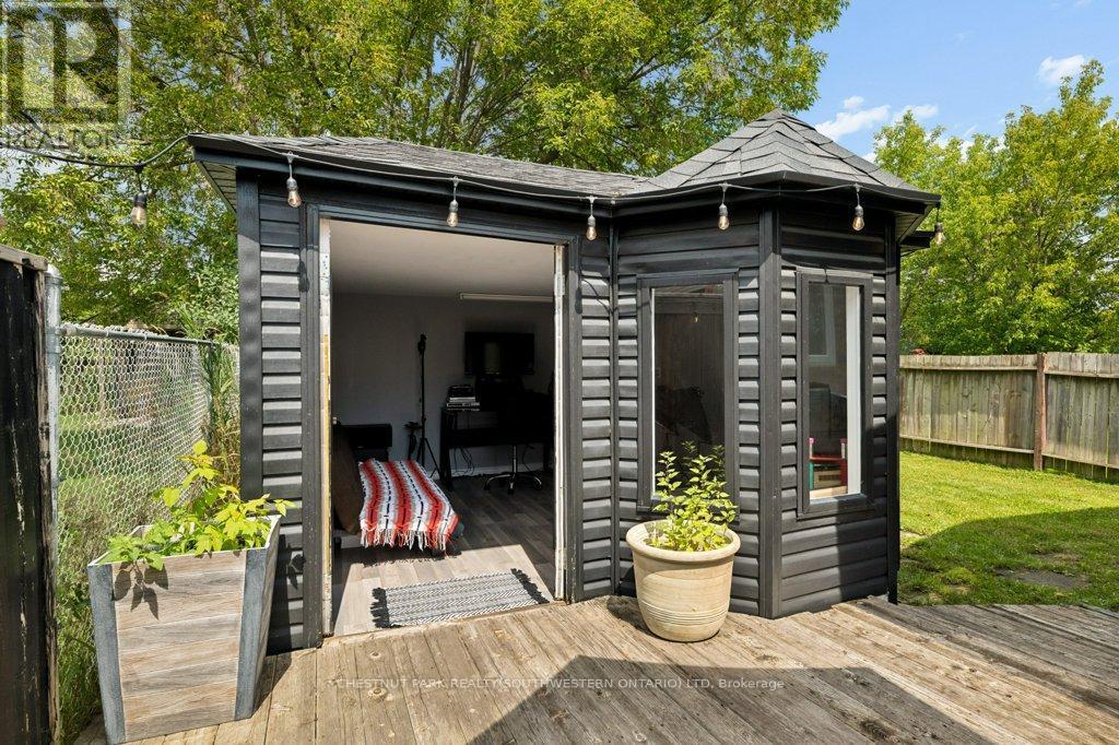 94 Monteagle Crescent, Kitchener, ON - Outdoor