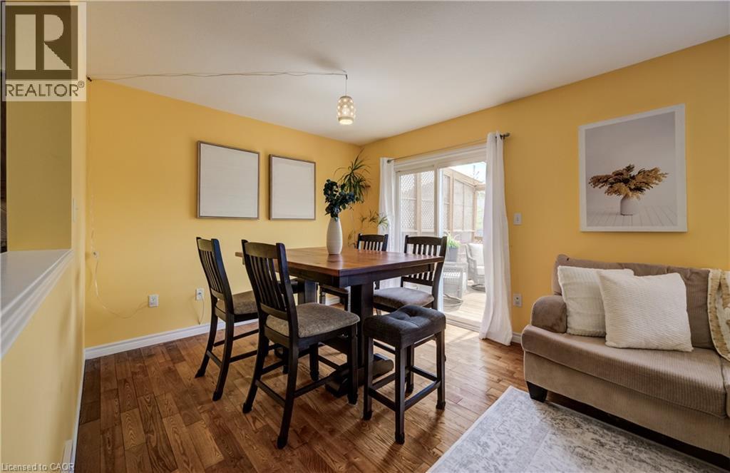 124 Prosperity Drive, Kitchener, ON - Indoor Photo Showing Dining Room