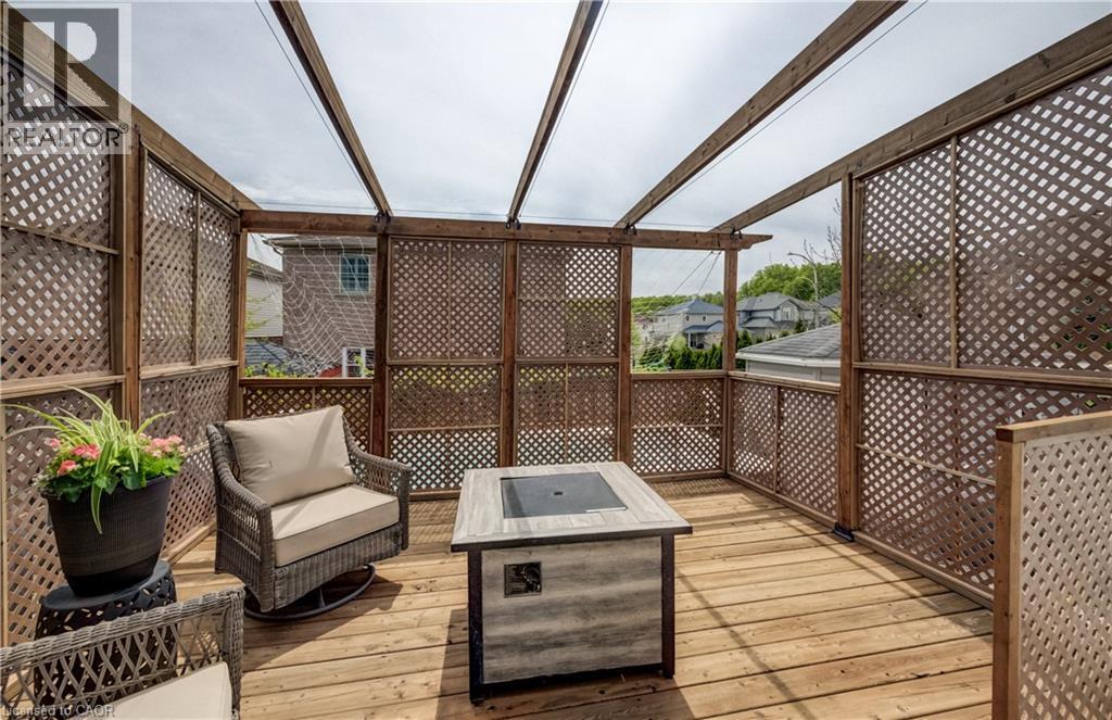 124 Prosperity Drive, Kitchener, ON - Outdoor With Deck Patio Veranda With Exterior