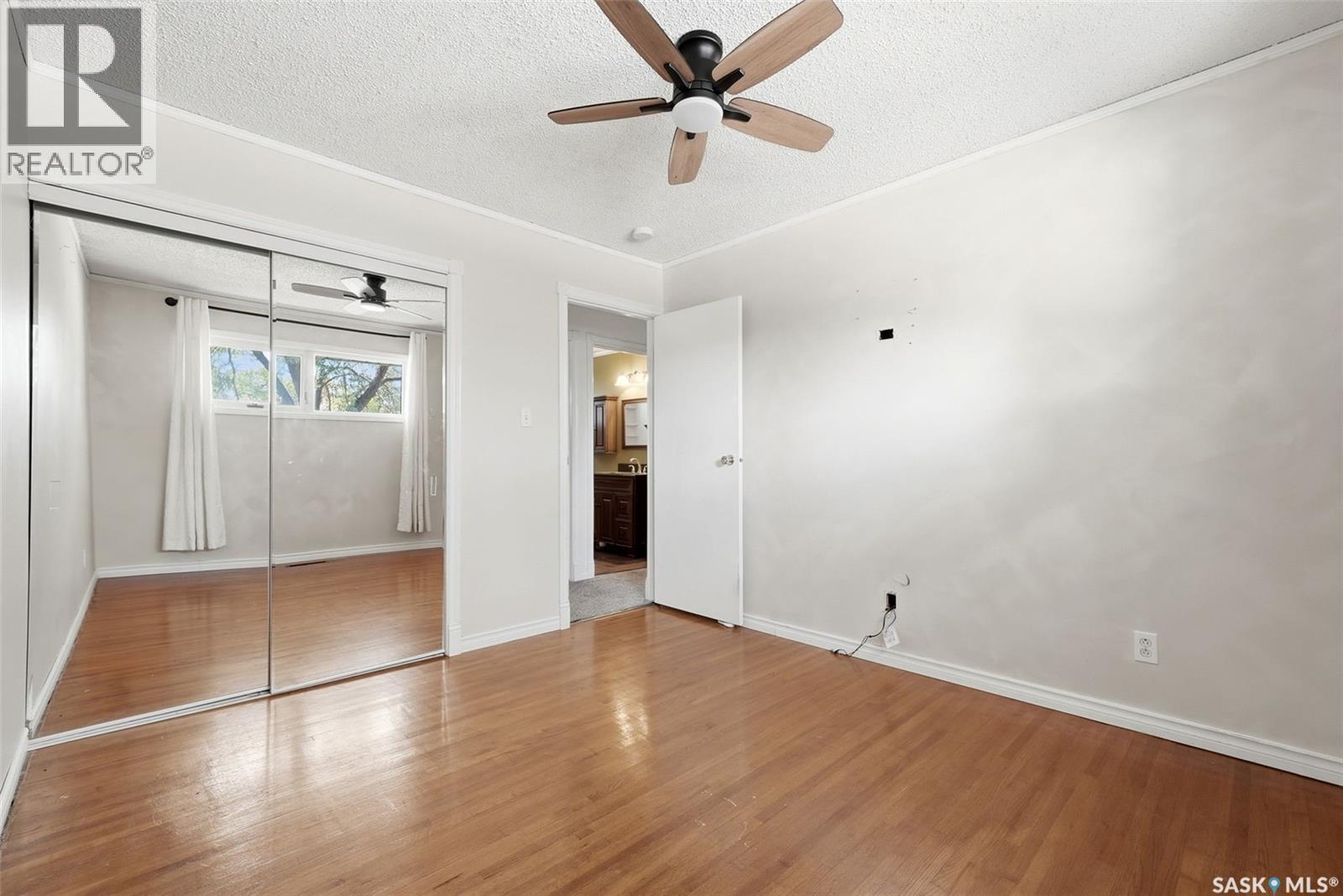 1410 4Th Avenue N, Regina, SK - Indoor Photo Showing Other Room