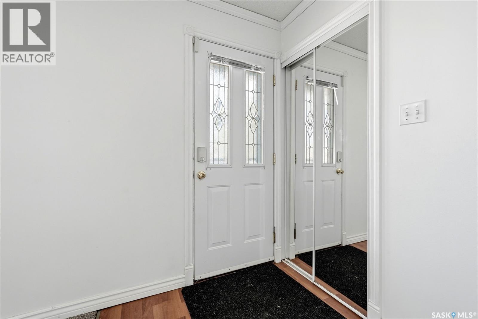 1410 4Th Avenue N, Regina, SK - Indoor Photo Showing Other Room