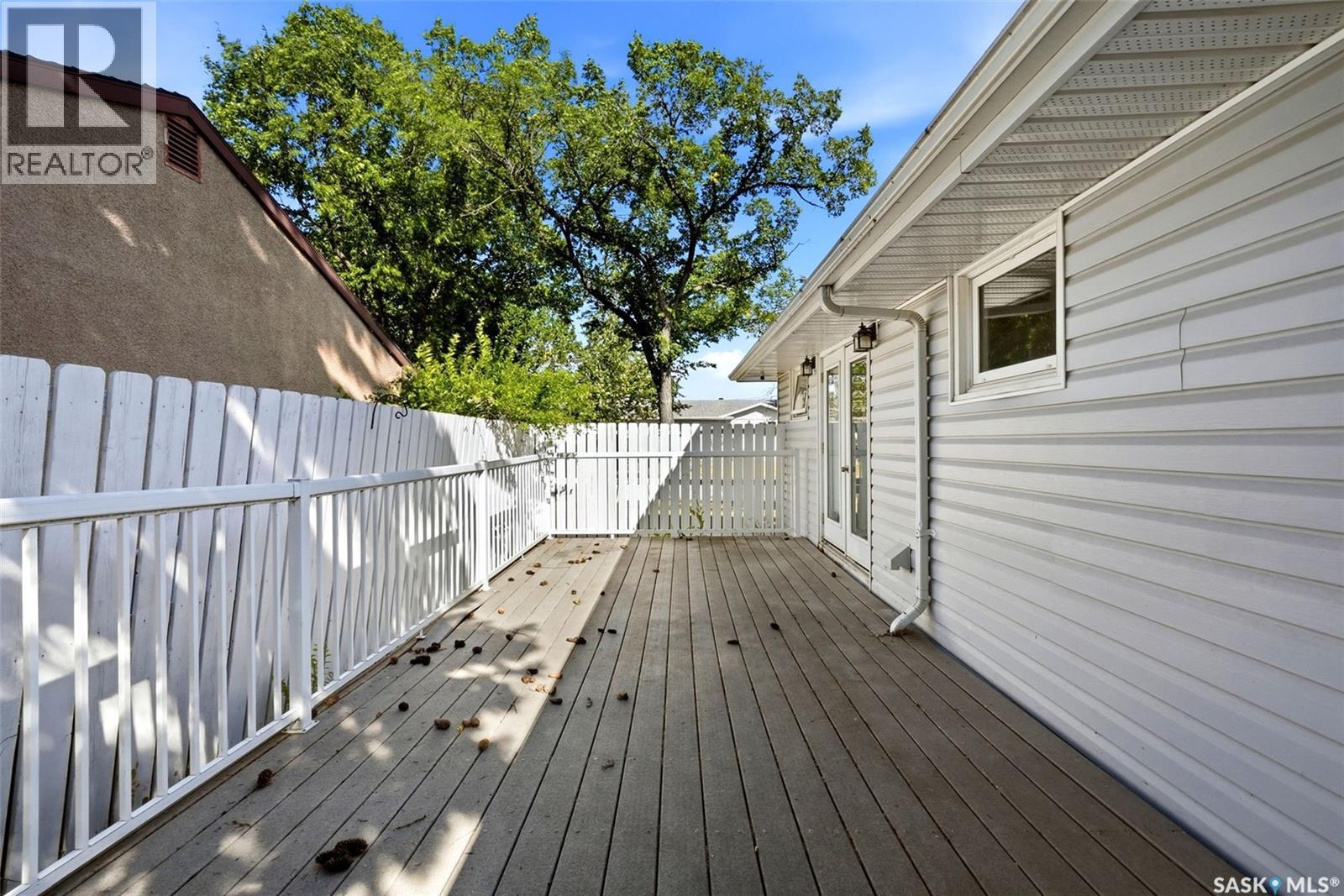 1410 4Th Avenue N, Regina, SK - Outdoor With Deck Patio Veranda With Exterior