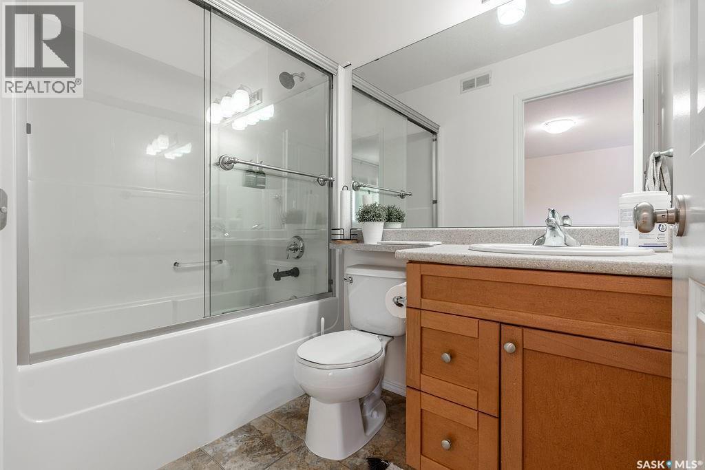 115 Blackstock Cove, Saskatoon, SK - Indoor Photo Showing Bathroom