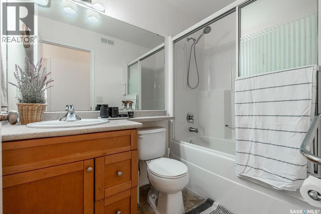 115 Blackstock Cove, Saskatoon, SK - Indoor Photo Showing Bathroom