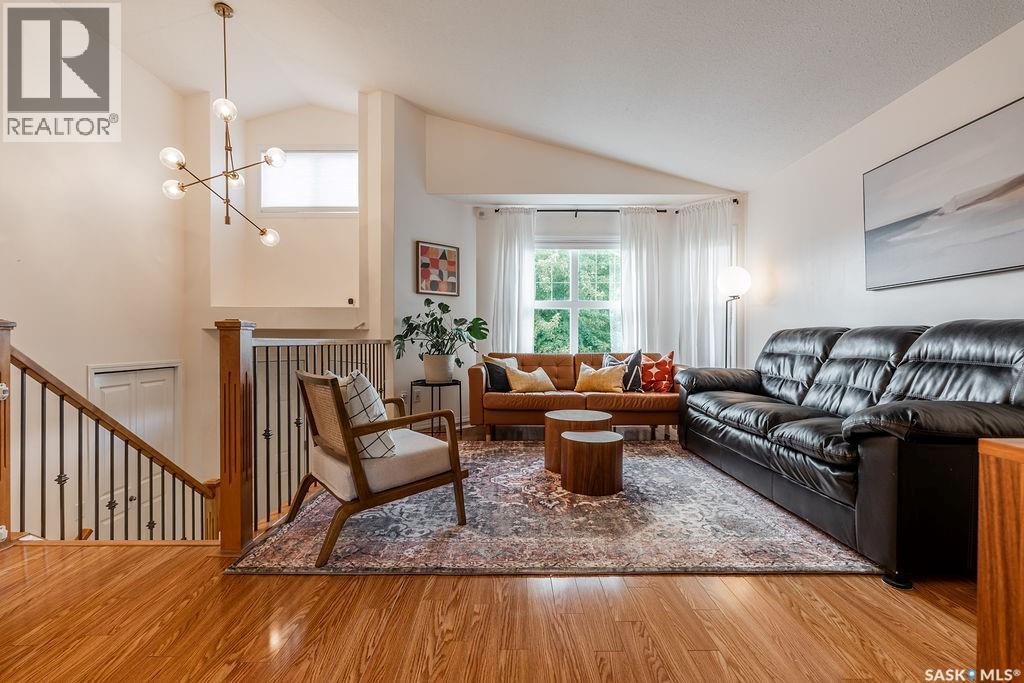 115 Blackstock Cove, Saskatoon, SK - Indoor Photo Showing Living Room