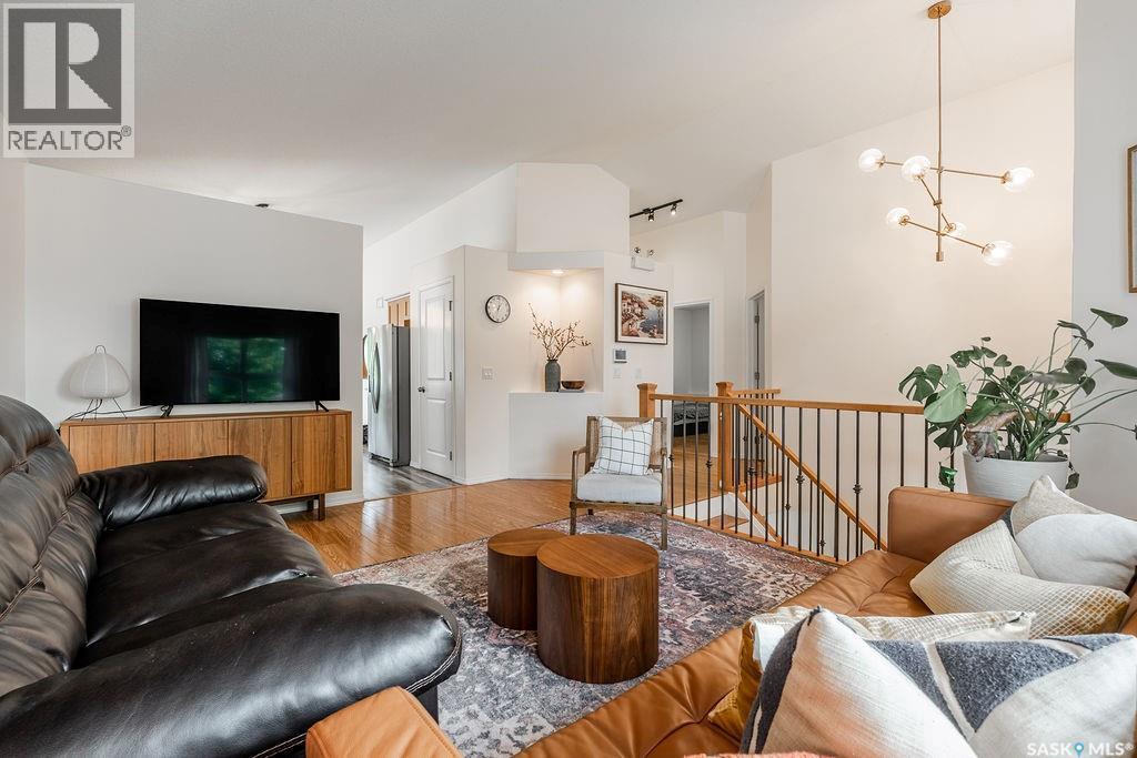 115 Blackstock Cove, Saskatoon, SK - Indoor Photo Showing Living Room