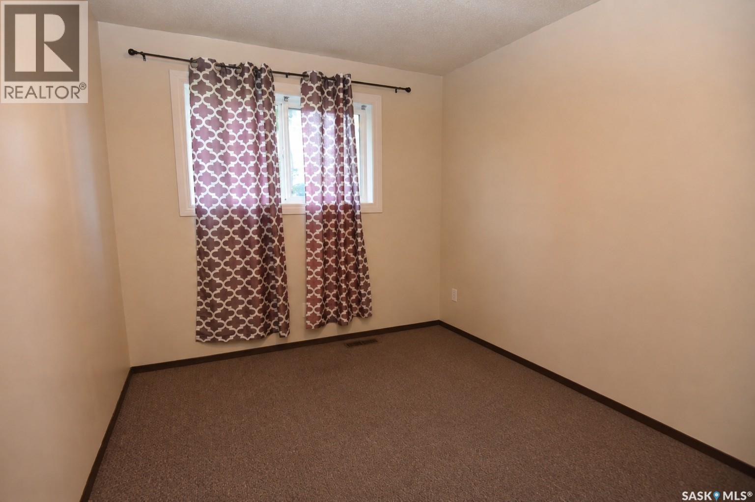307 6Th Street E, Nipawin, SK - Indoor Photo Showing Other Room
