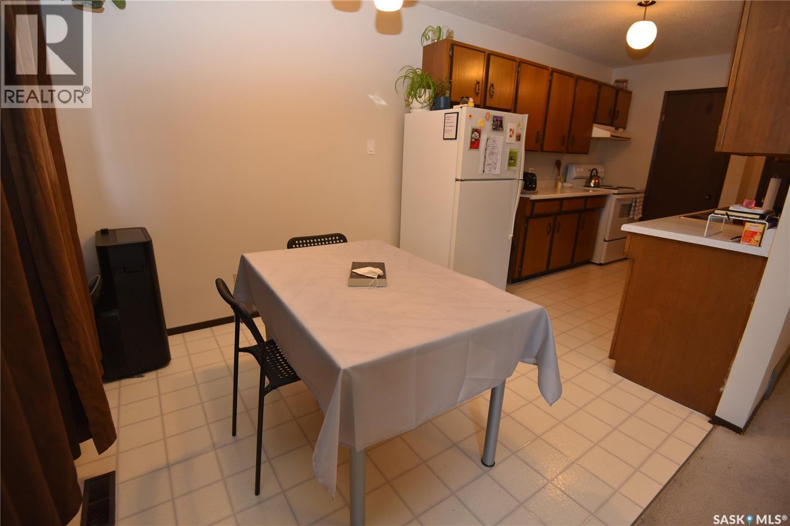307 6Th Street E, Nipawin, SK - Indoor
