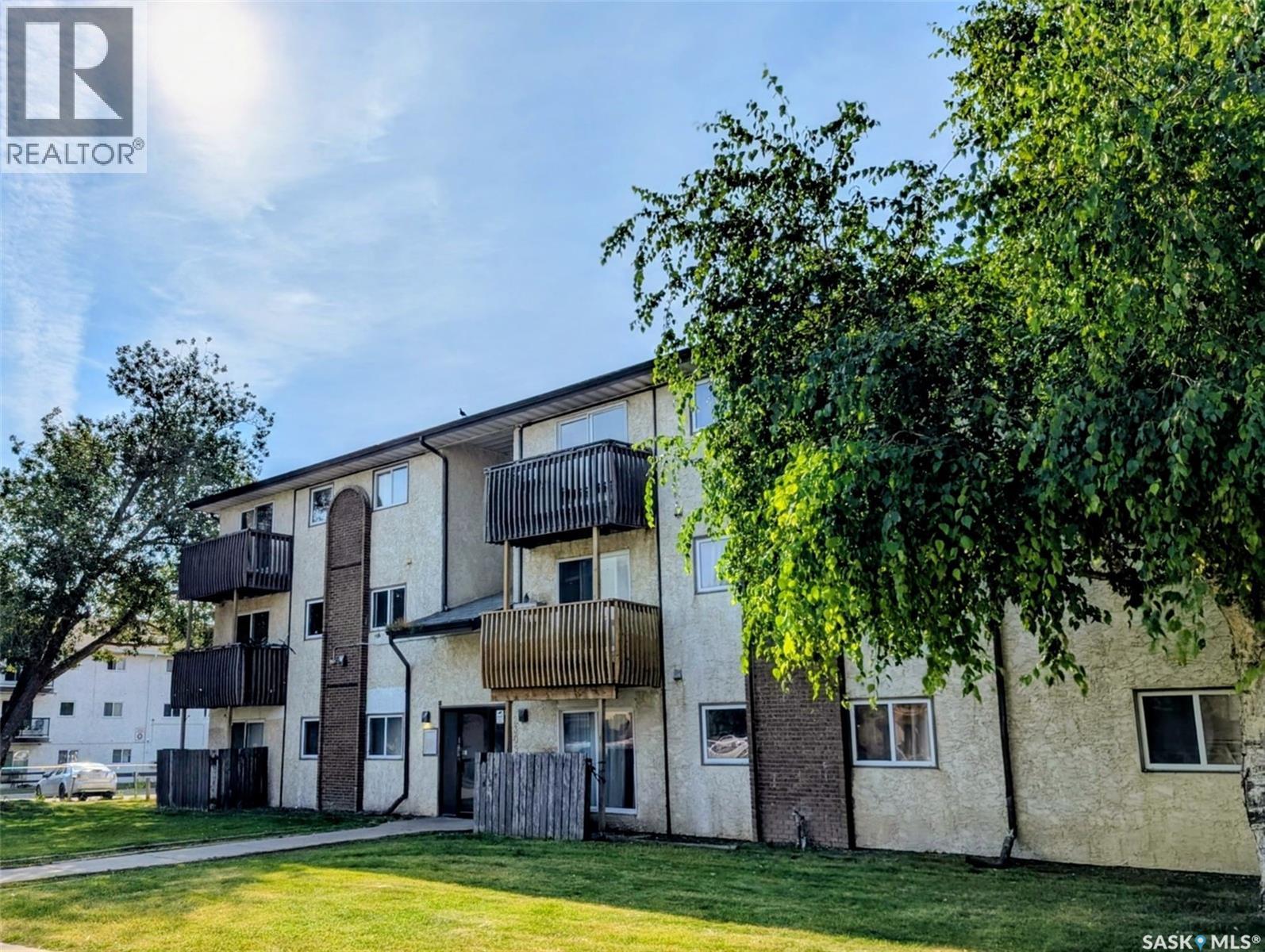 25 2309 17Th Street W, Saskatoon, SK - Outdoor With Balcony