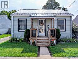 62 NINTH Avenue Brantford, ON N3S 1E4